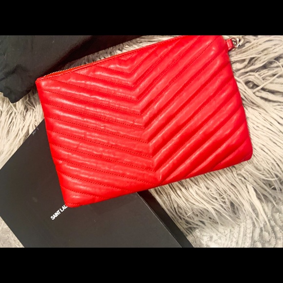 Saint Laurent Red Quilted Clutch Wrislet - Picture 7 of 8